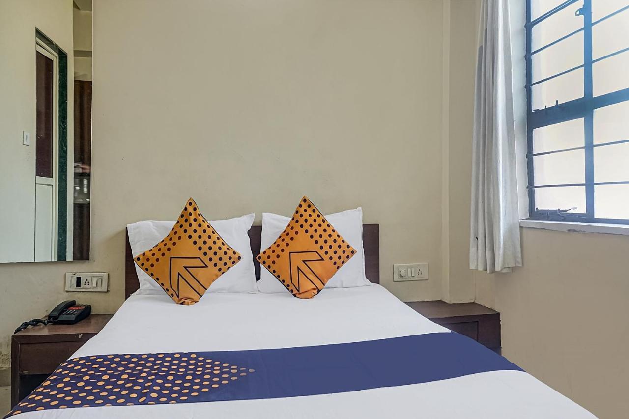 Oyo Flagship 75444 Hotel Kinara Lodging & Boarding Mangvadi Kültér fotó